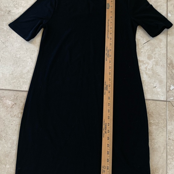 EUC WHBM little black dress all season sz Small keyhole back button. - Picture 8 of 9